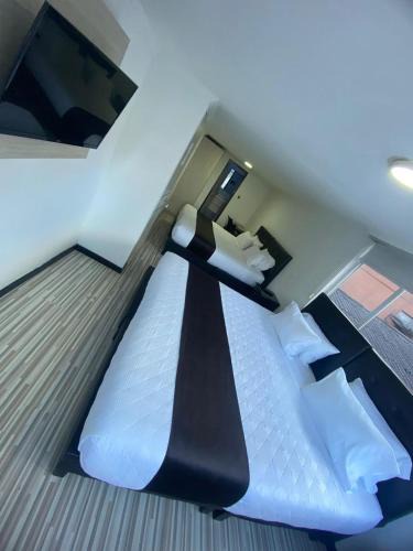 Quinta Paredes Hotel | Hotel AMBAR KING