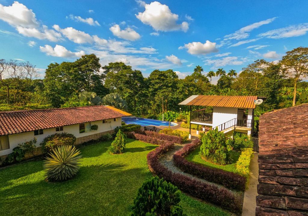 Quimbaya Hotel | Hotel Campestre Nogal de Cafetal