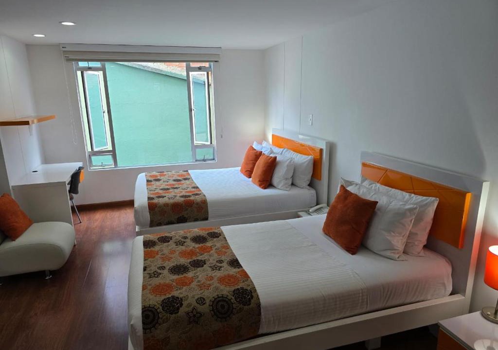 La Castellana Hotel | Hotel Castellana 100 Bogota By Hoteles Confort 80