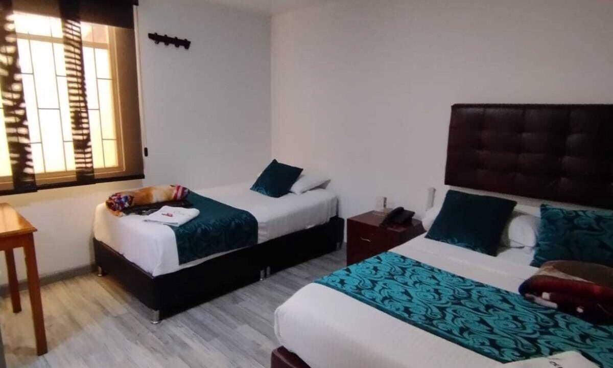 Campin Hotel | Hotel Comic City