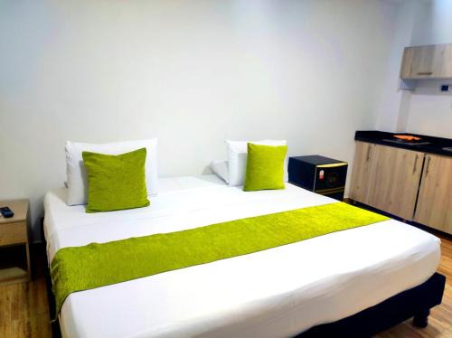 Granada Apartment | Hotel Granada Suites - AV 9