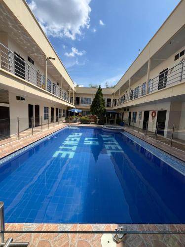 La Macarena Hotel | Hotel la fuente j.n