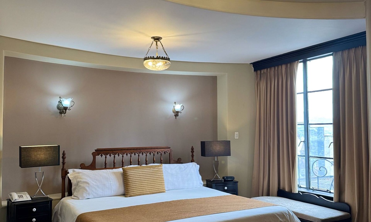 Villa Nueva Hotel | Hotel Nutibara