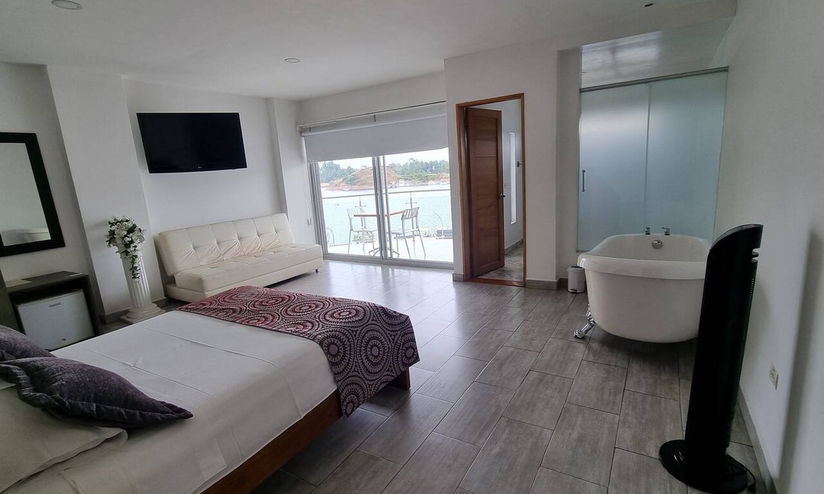 Guatape Hotel | HOTEL PORTOBELO GUATAPE