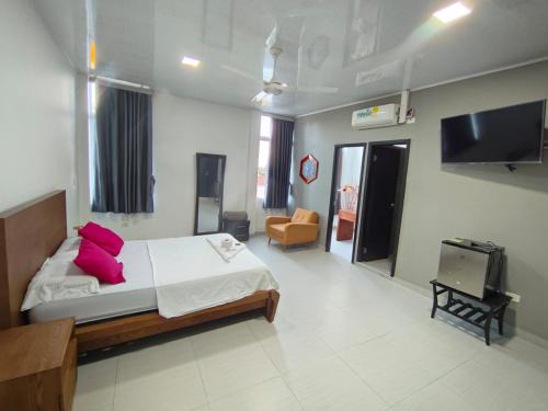 Puerto Leguizamo Hotel | Hotel Victoria Puerto Leguizamo