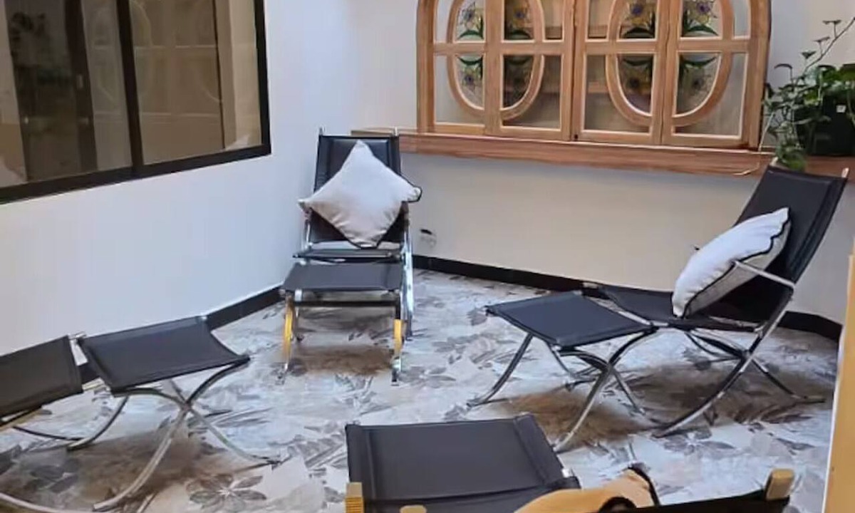 La America House | House for 16 People, Corporate Events