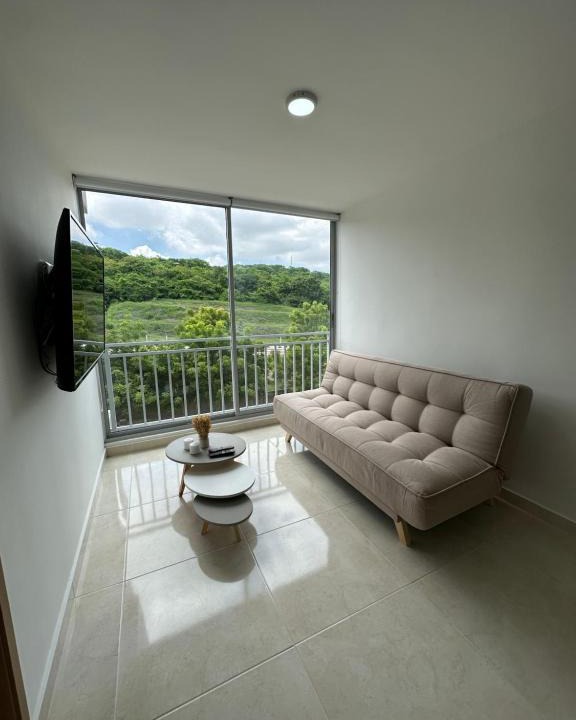 Miramar Apartment | Increíble apartamento de 2 habitaciones con vista verde