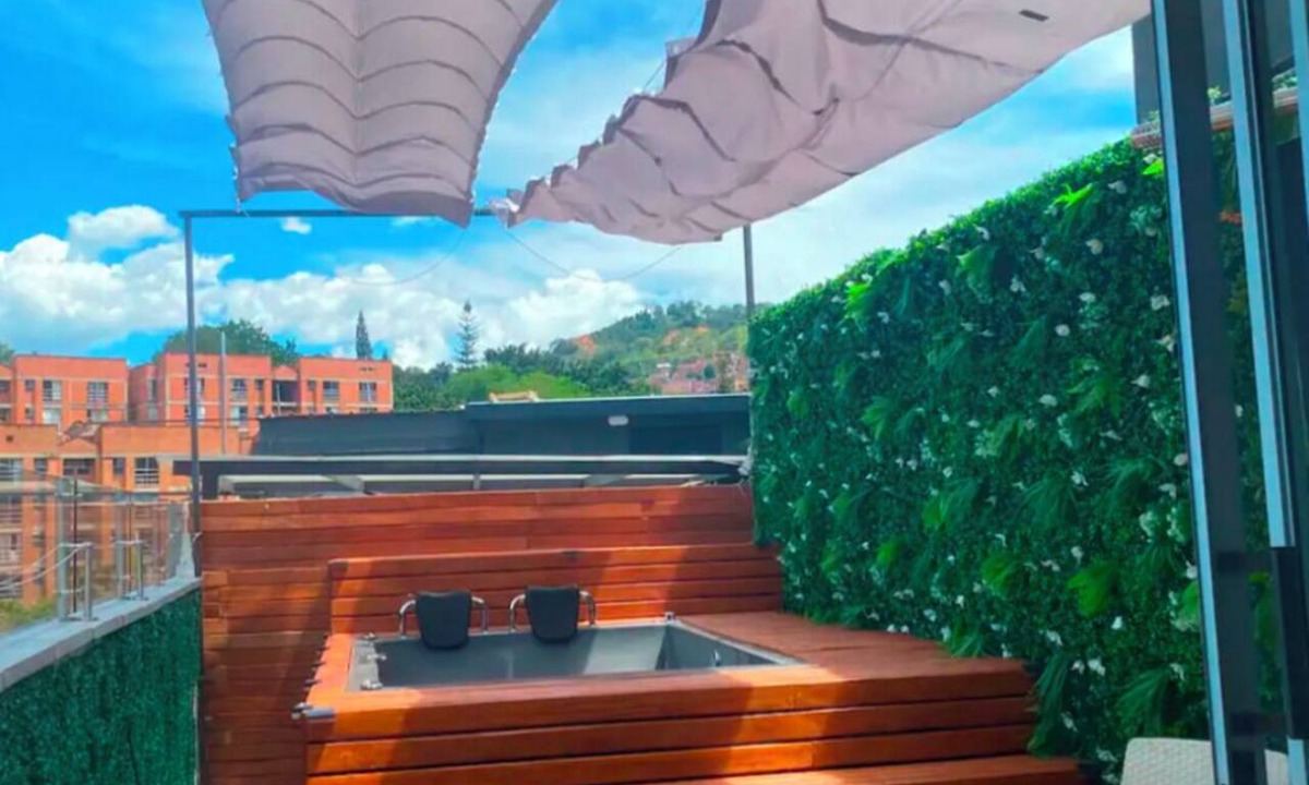 San Javier Apartment | Jacuzzi apt near comuna 13 and laureles fast wifi, air conditioning