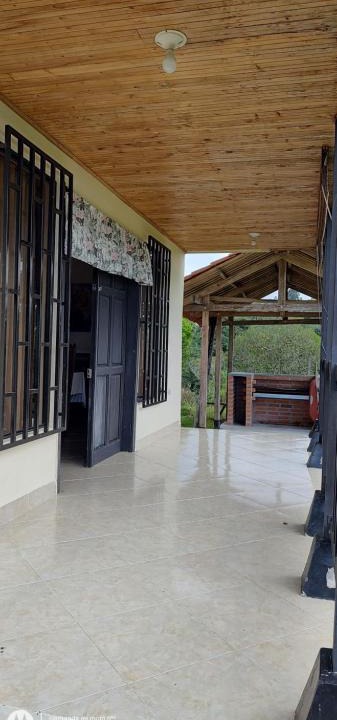 Filandia House | JADE