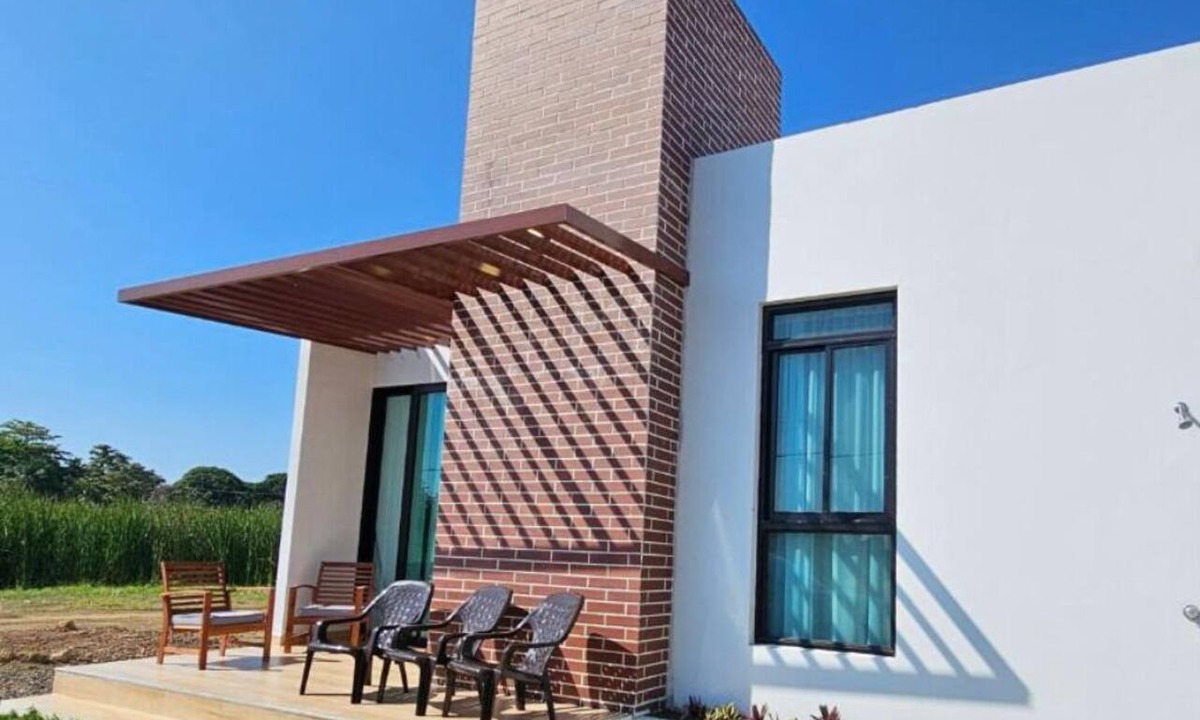 San Bernardo del Viento House | Jardín del Mar, House 16—Right on the Caribbean Sea!
