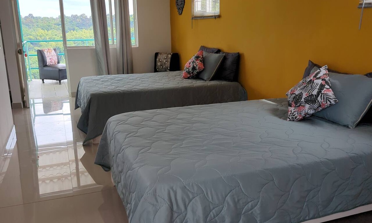 Armenia Bed & Breakfast | La Bella Vista