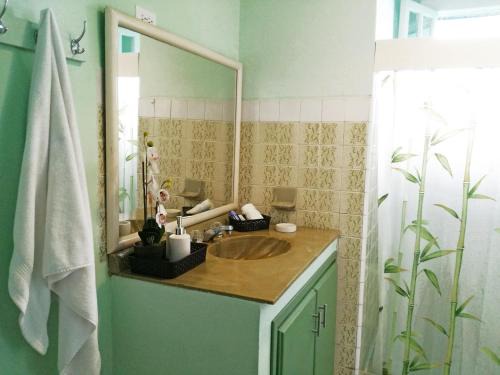 Urbanizacion Eliana House | La casa azul