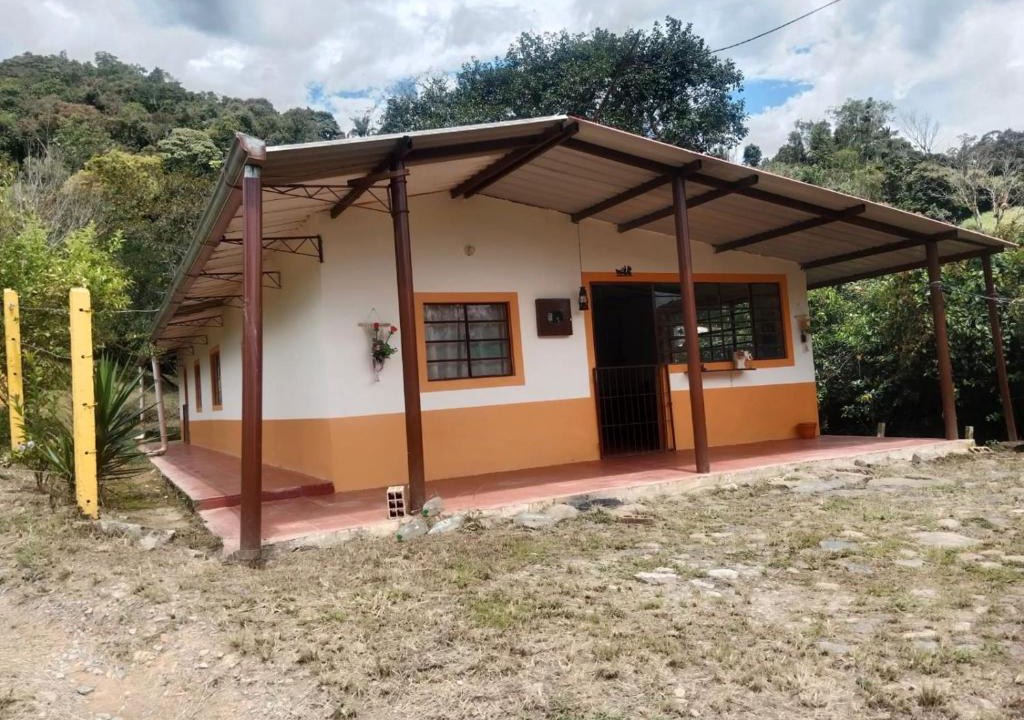 Sasaima House | La Casa de Campo