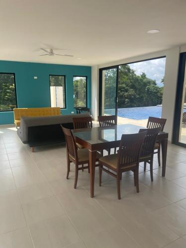 El Colegio Villa | La finca Luxury House