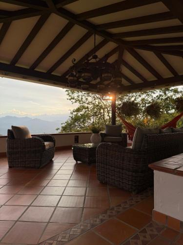 Venecia Villa | La juana cerro tusa