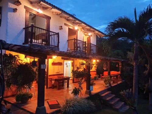 Cali Bed & Breakfast | La Villa The View