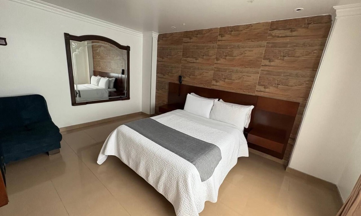 Engativa Hotel | Lavid Hotel Palacio Real
