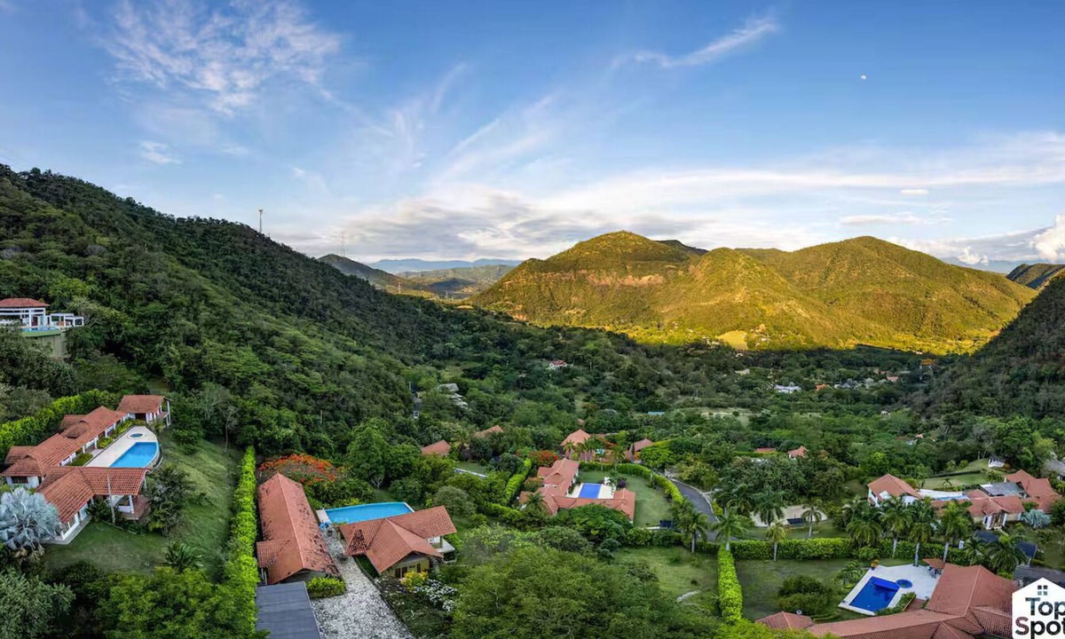 Apulo Condo | Lindo TopSpot® en la cima de Entrepuentes-Apulo!