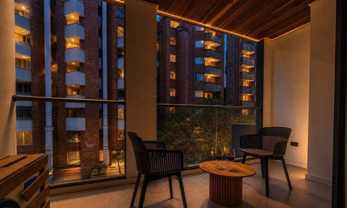 Laureles Apartment | Loft in Laureles - AC fast WiFi & private balcony