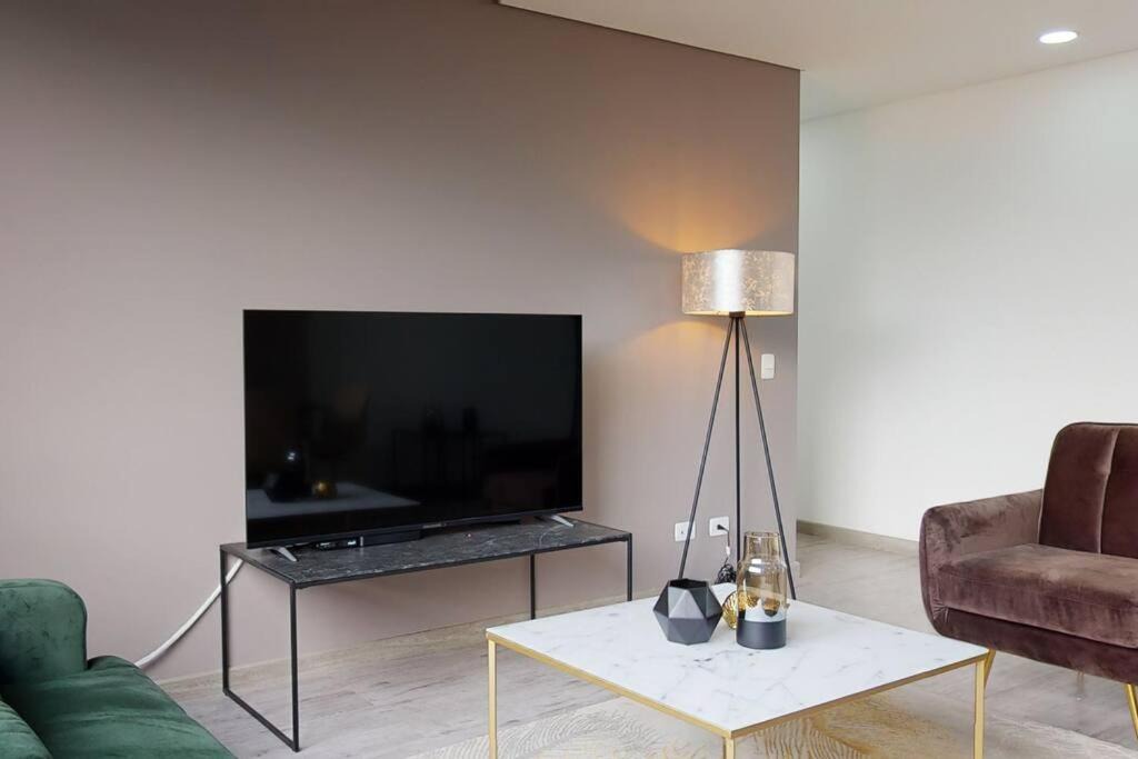 Calle 100 Apartment | Lujoso apartamento cerca parque de la 93- Dos hab