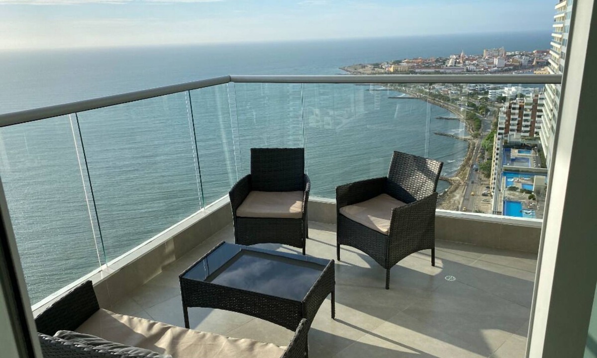 Bocagrande Condo | Luxurious & Spectacular View of Cartagena and the Caribbean Sea