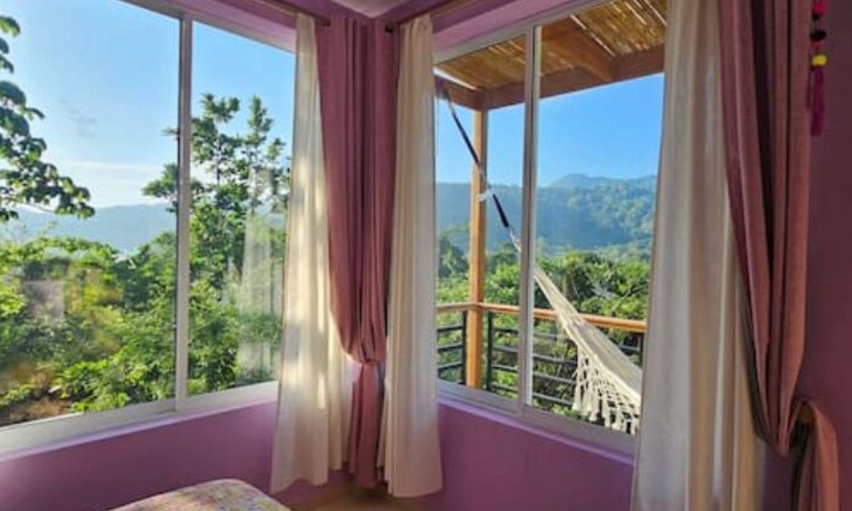 Comuna 4 House | Luxury Modern Retreat Steps from Tayrona Park