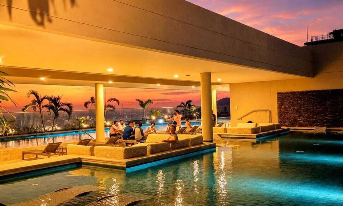 Papare Apartment | Luxury Sky Retreat/Rooftop with Ocean View