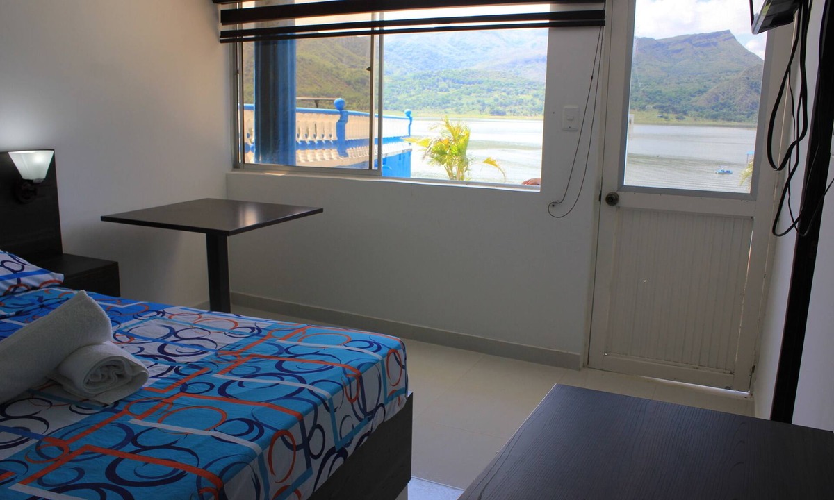 Prado Hotel | Marineros Club Nautico