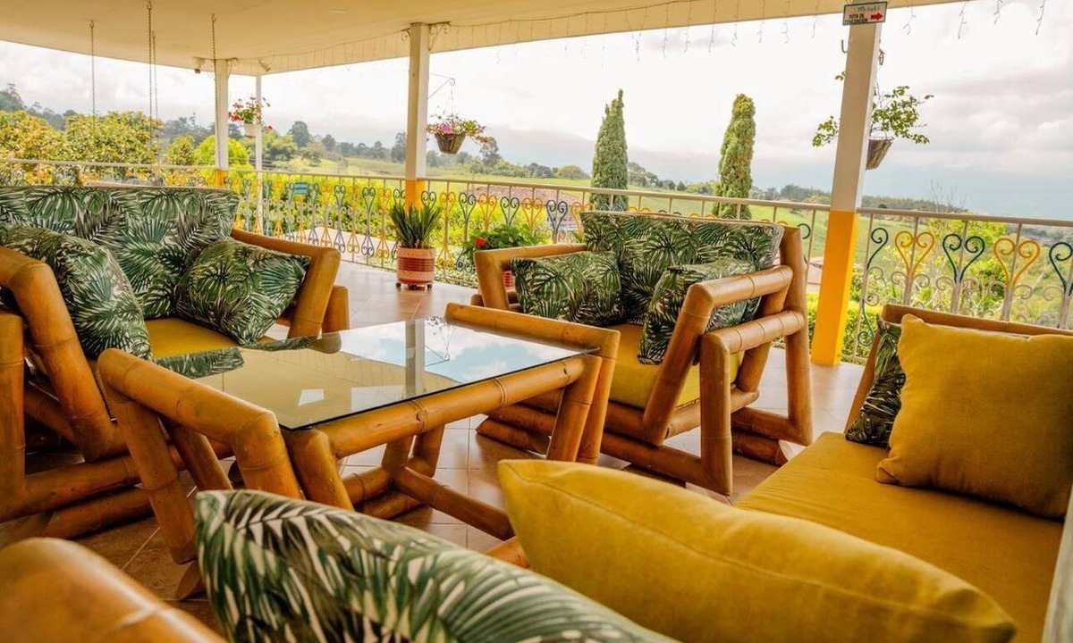 Luna Park Ski Chalet | Meraki is a Luxury Villa with pool, jacuzzi & Stunning Mountain Views
