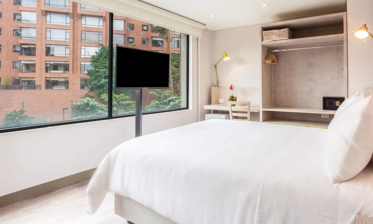 El Palomar Hotel | Mika Suites