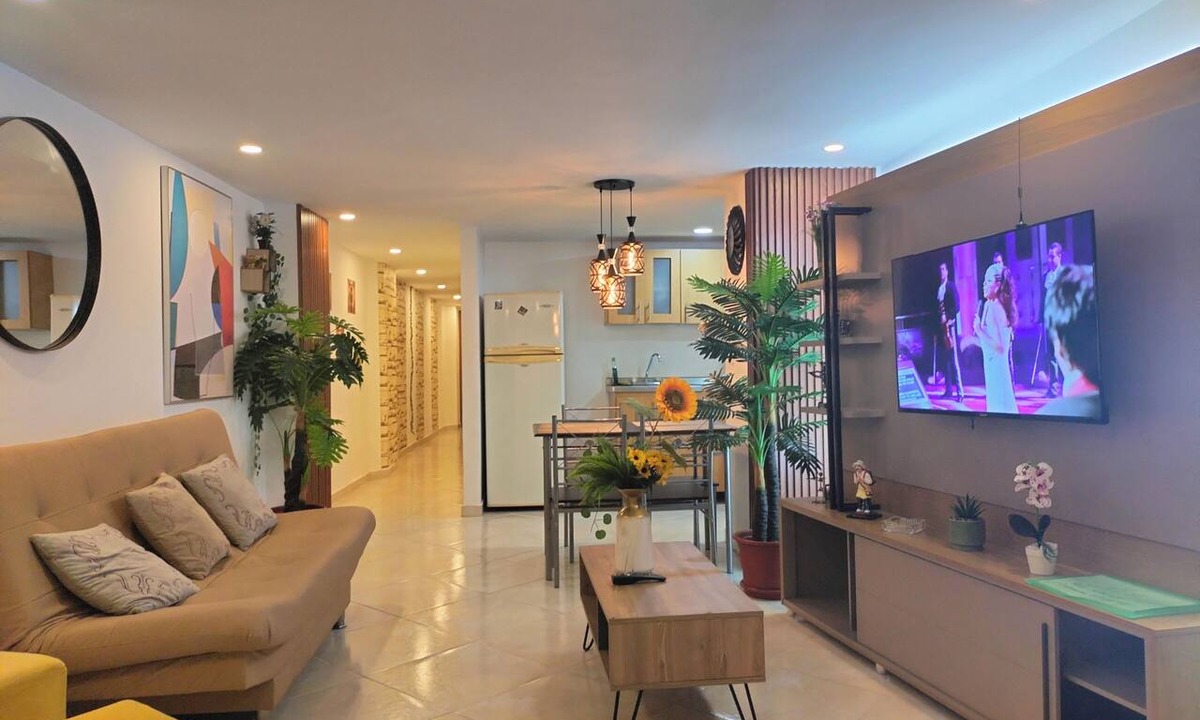 Laureles Apartment | Modern, 3-bedroom, elegant apartment in the best location 402