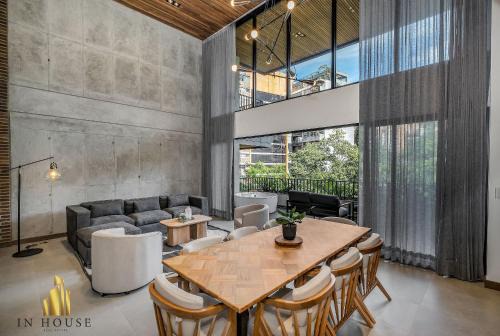 La Florida Apartment | Morph 502 - Luminoso y espacioso, Poblado/BBQ/AC