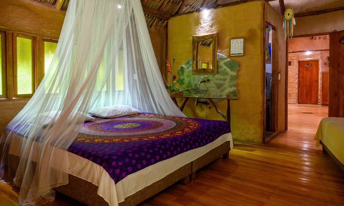 Restrepo Cabin | NEW! Saturno Mandala Deluxe Quadruple Room