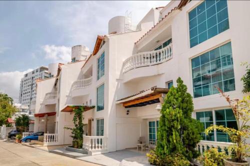 La Boquilla House | Private House - 4 Pisos - 100 Mts de la playa