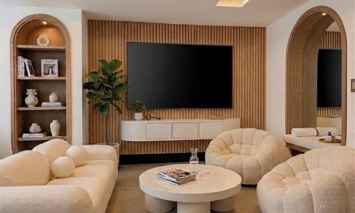 La Florida Apartment | Provenza's Top Apt w/Jacuzzi, AC, WD, Elevator, Located in the Best Area