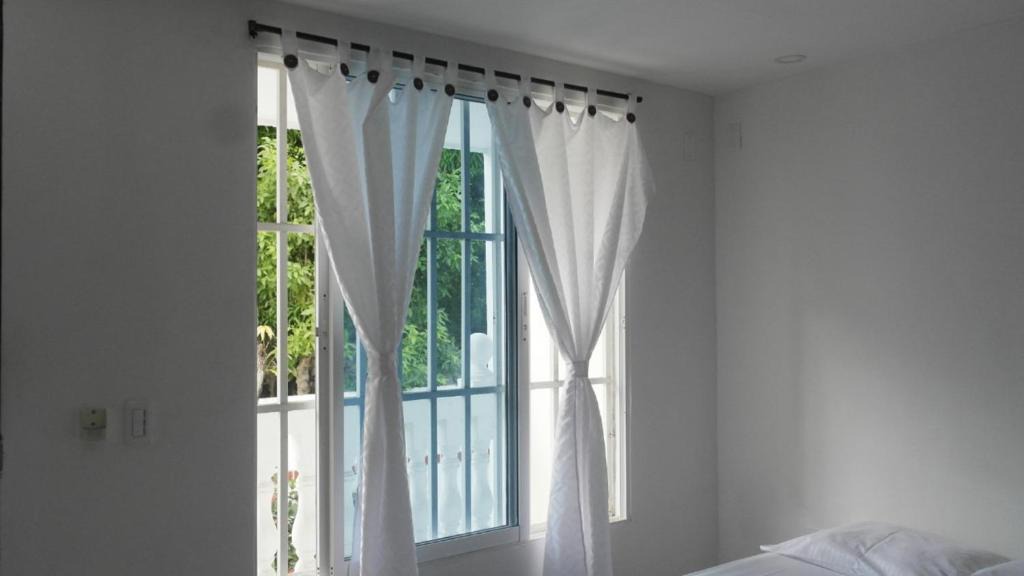 Urbanizacion Eliana House | Room in Guest room - C3-L Room Near The Sea With Pool Air Conditioning And WIFI