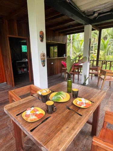 Bahia Solano Bed & Breakfast | Sky and Sand
