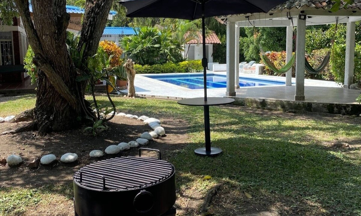 Villeta Other | Soothing 7-bedroom farmhouse in Villeta with stunning views