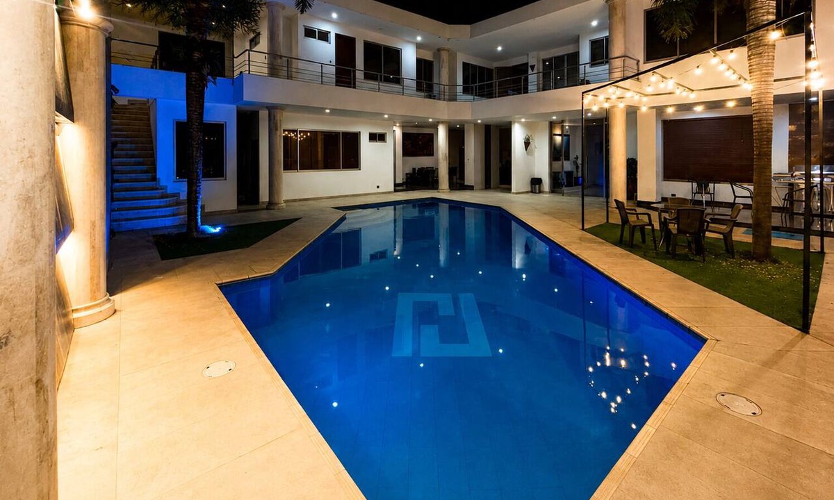 Cali House | SPECTACULAR HOUSE WITH PRIVATE POOL