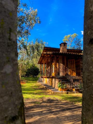 Old Town Villa | "Suite Cabaña Cantodeagua - Jacuzzi -Refugio en Reserva Natural Urbana - Villa de Leyva"