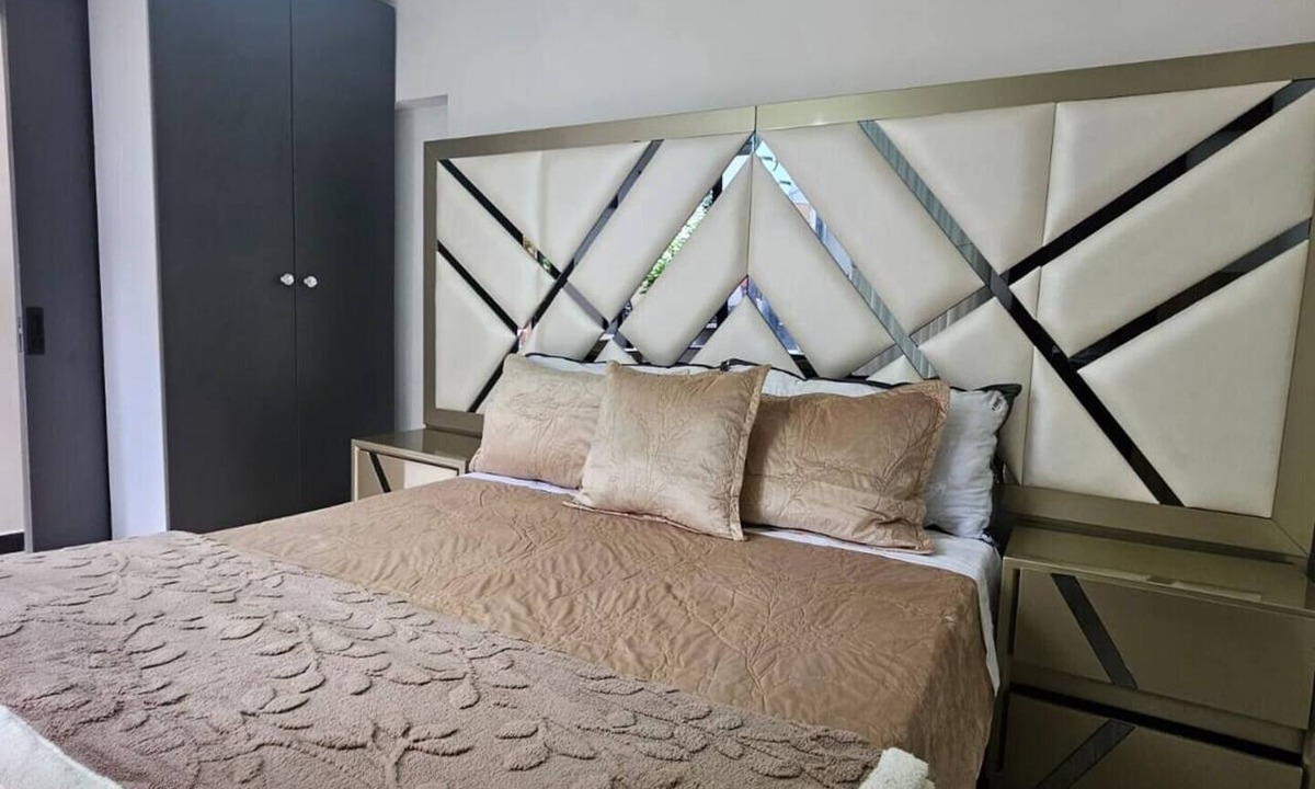 La America Apartment | Suite4 Urban Coliving WorkSpace Sauna Medellín 2+