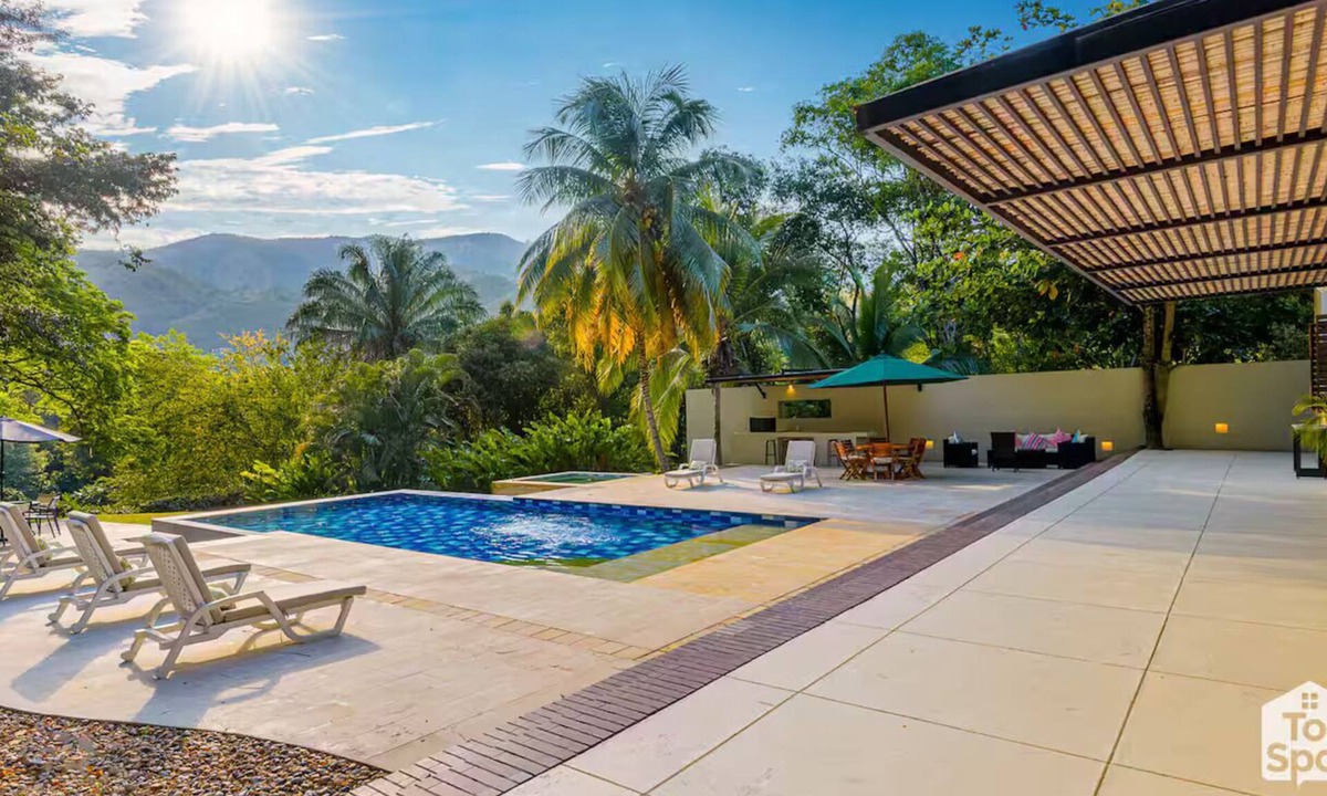 Apulo House | TopSpot®´s Most Coveted Property/300 + Reviews!