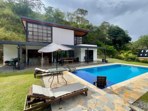 Sopetran Villa | Villa Cerat Escapada de lujo cerca de Medellin-Pets friendly