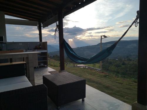 Curiti Villa | Villa Namaste - Cabaña Excélsior