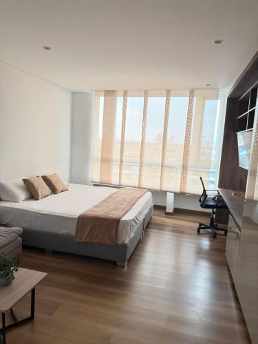 Santa Ana Apartment | VOU Suite 706