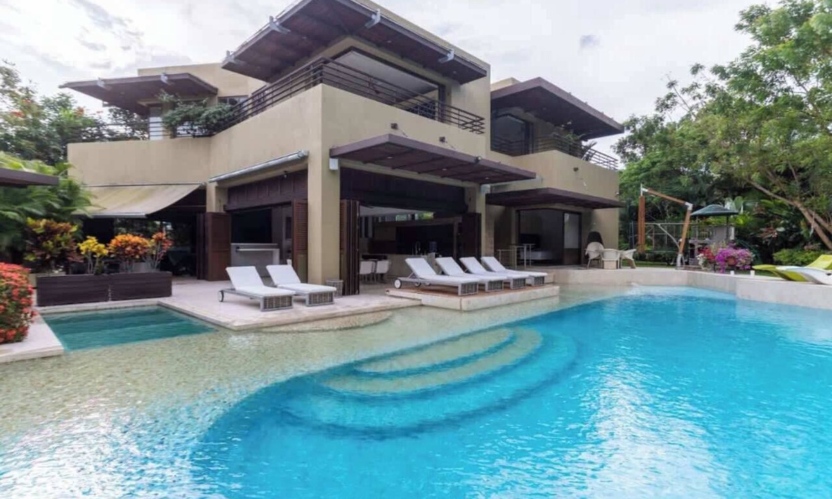 Anapoima Apartment | w* | Attractive 6BR Villa w/ Pool at Mesa de Yeguas