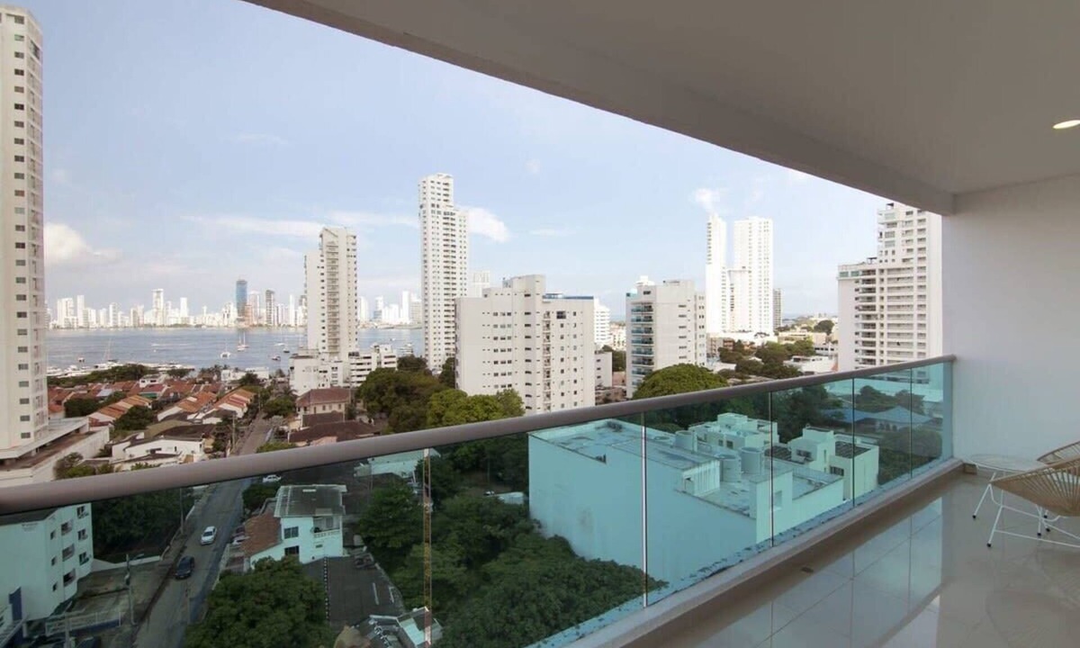 Manga Apartment | w* | Breathtaking 2BR w/AC in Cartagena