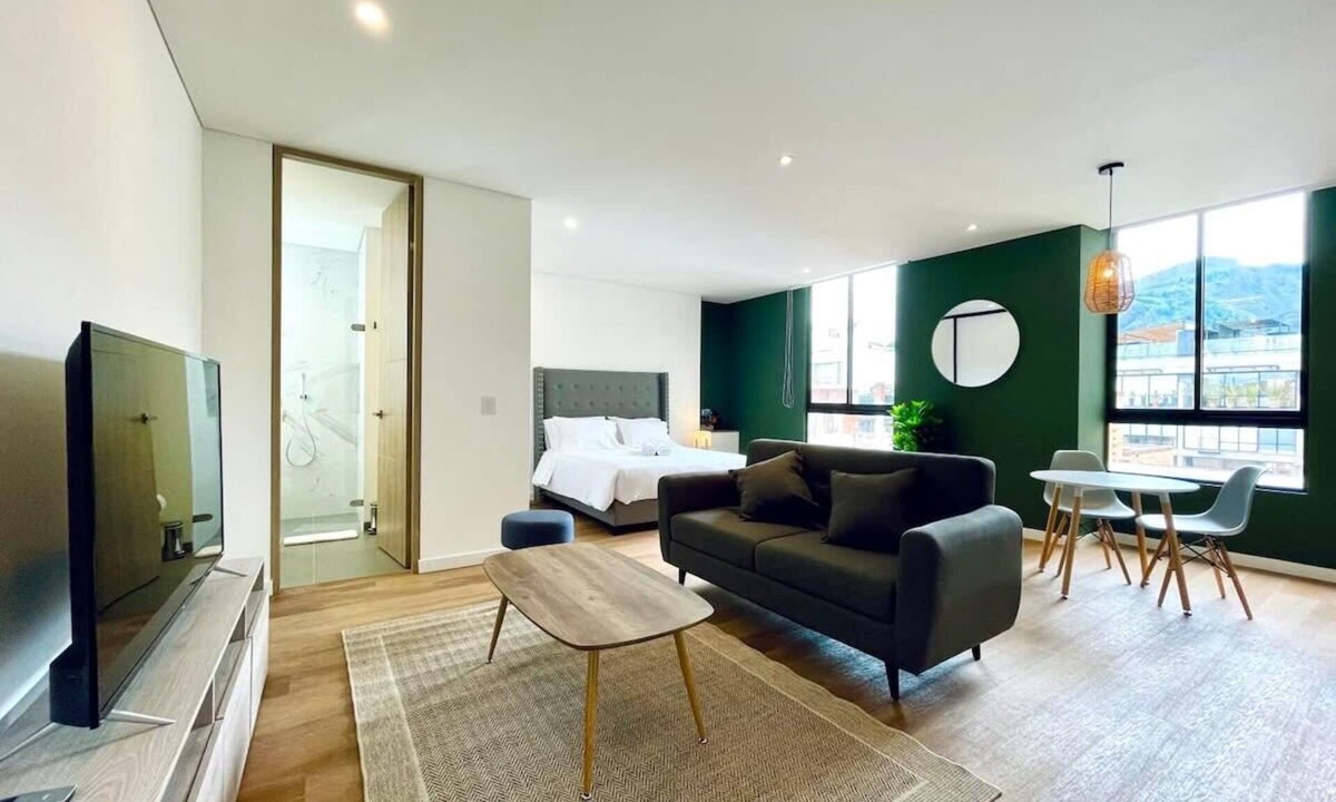Antiguo Country Apartment | w* | Sunlit Loft in Parque Virrey