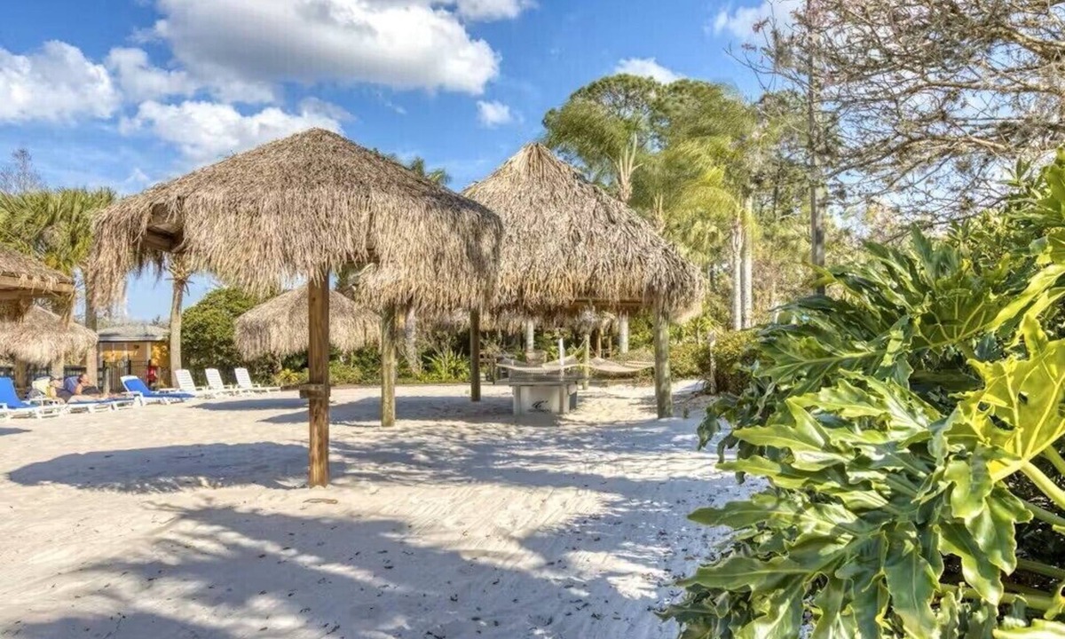 Usaquen Condo | Wonderful 3-bedroom condo with AC in charming near disney