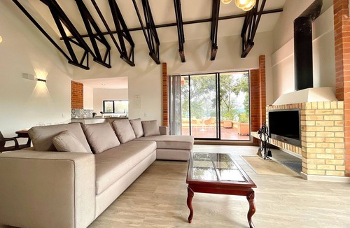 Choconta Cabin | 1. Cabaña Portón de Ovejas